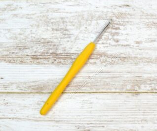 Крючок для вязания, с силиконовой ручкой, d = 3,5 мм, 14 см, цвет МИКС/1
